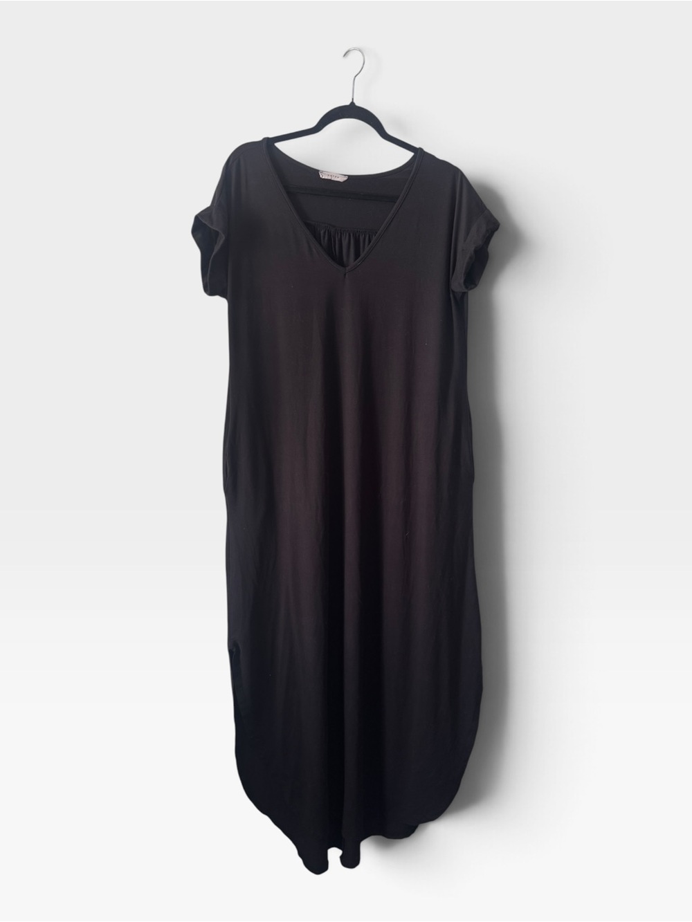 entro Black V-Neck Short Sleeve Maxi Dress
